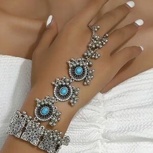 Exquisite Turquoise Embellished Mitten Bracelet - Vintage Bollywood Style, T4B1C